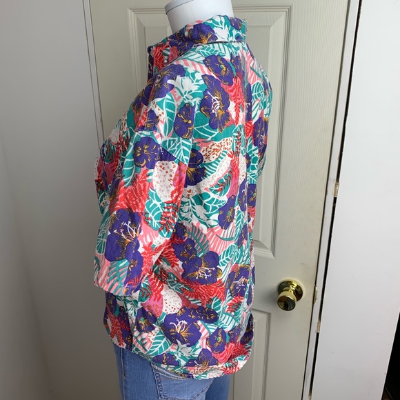 Vintage Womens short sleeve button up - Picture 4 of 7